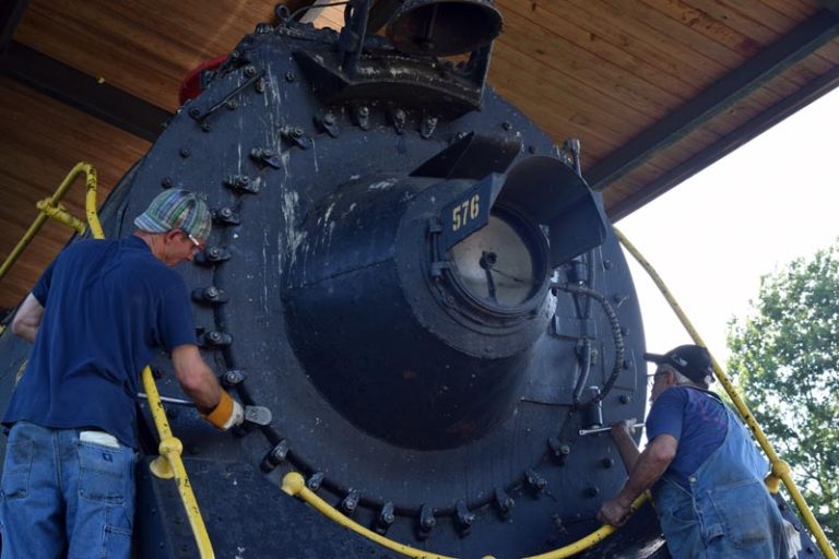 Engine No. 576 NSPS undertakes detailed inspections of No. 576, results promising ...